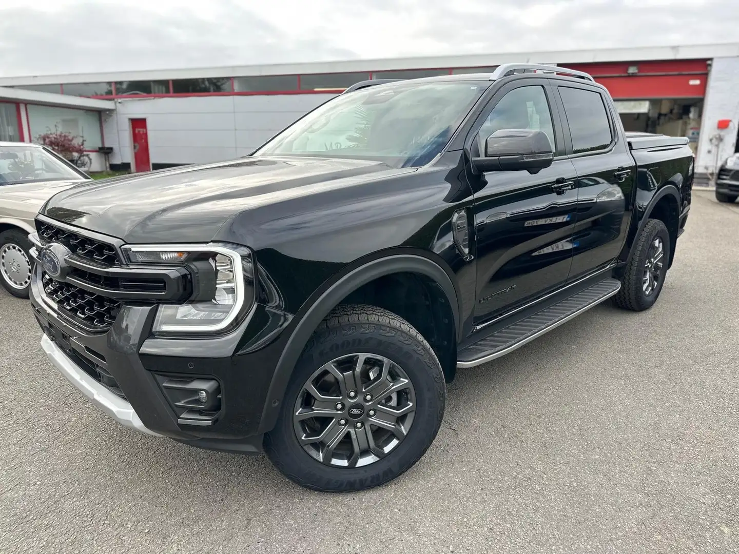 Ford Ranger Ranger 2.0 EcoBlue e-4WD Wildtrak Zwart - 1