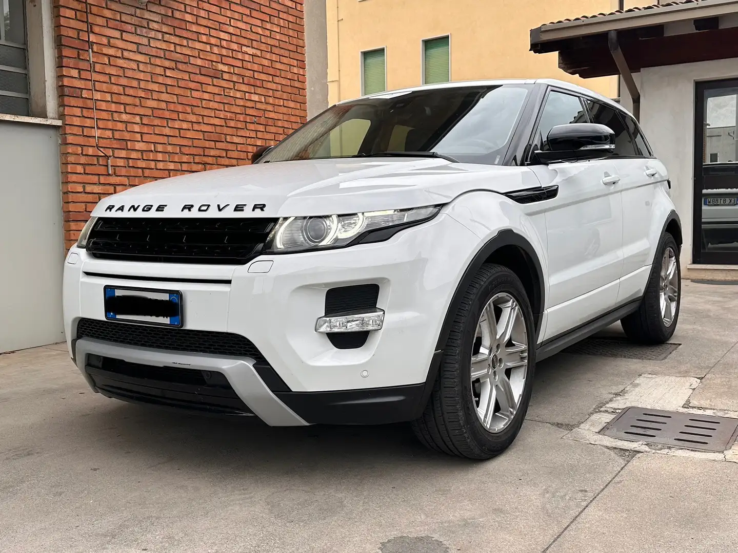 Land Rover Range Rover Evoque SD4 Prestige - 1