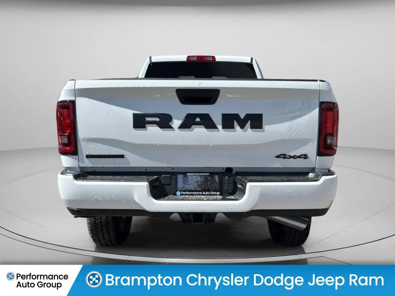 RAM 2500 снимка RAM 2500