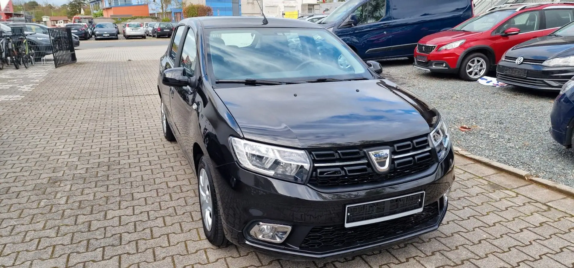 Dacia Sandero II Comfort Schwarz - 1