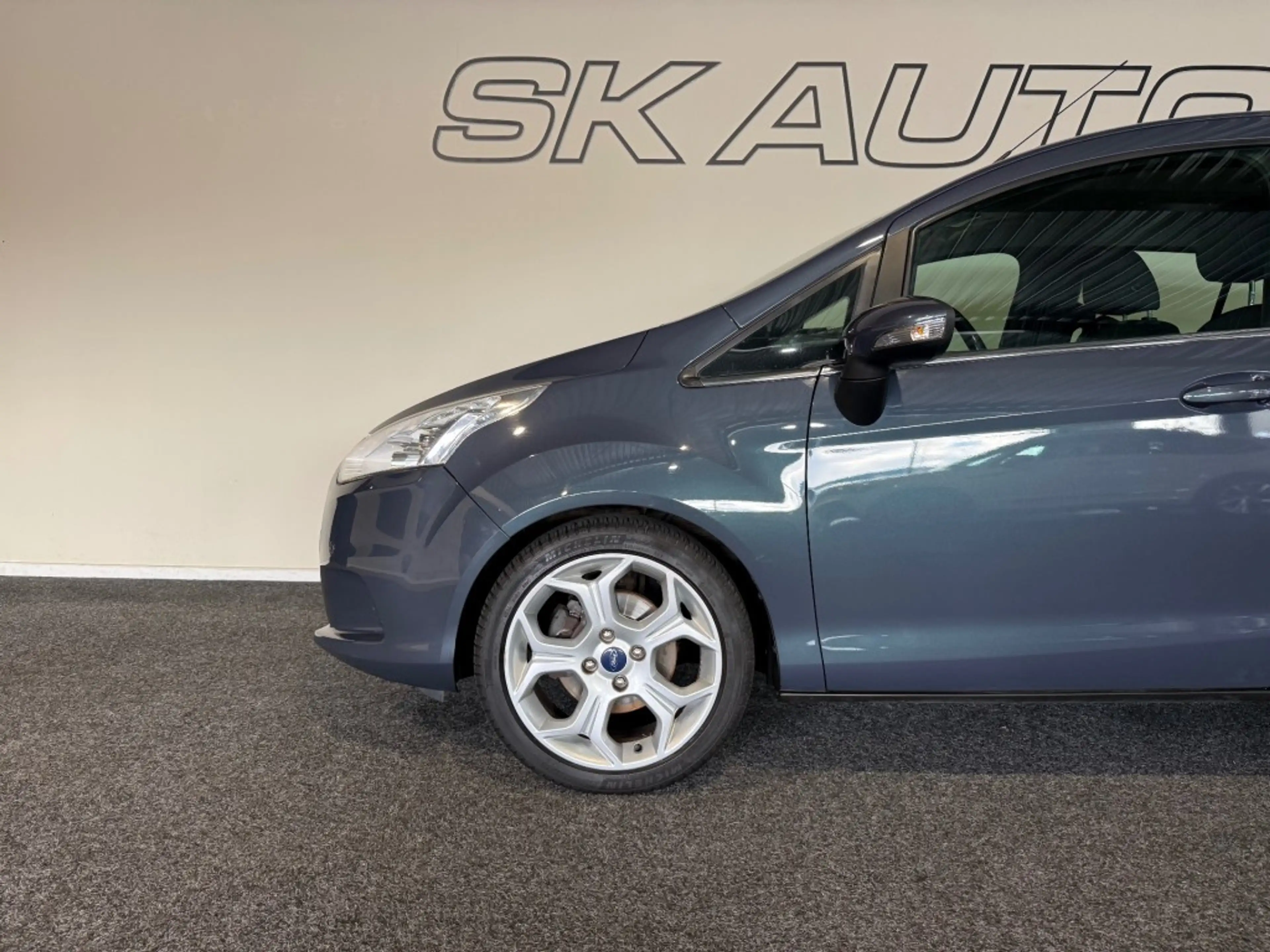 Ford B-Max 1.0 ECOB. TITANIUM l NAP l 5DRS l CAMERA l CRUISE — photo 8