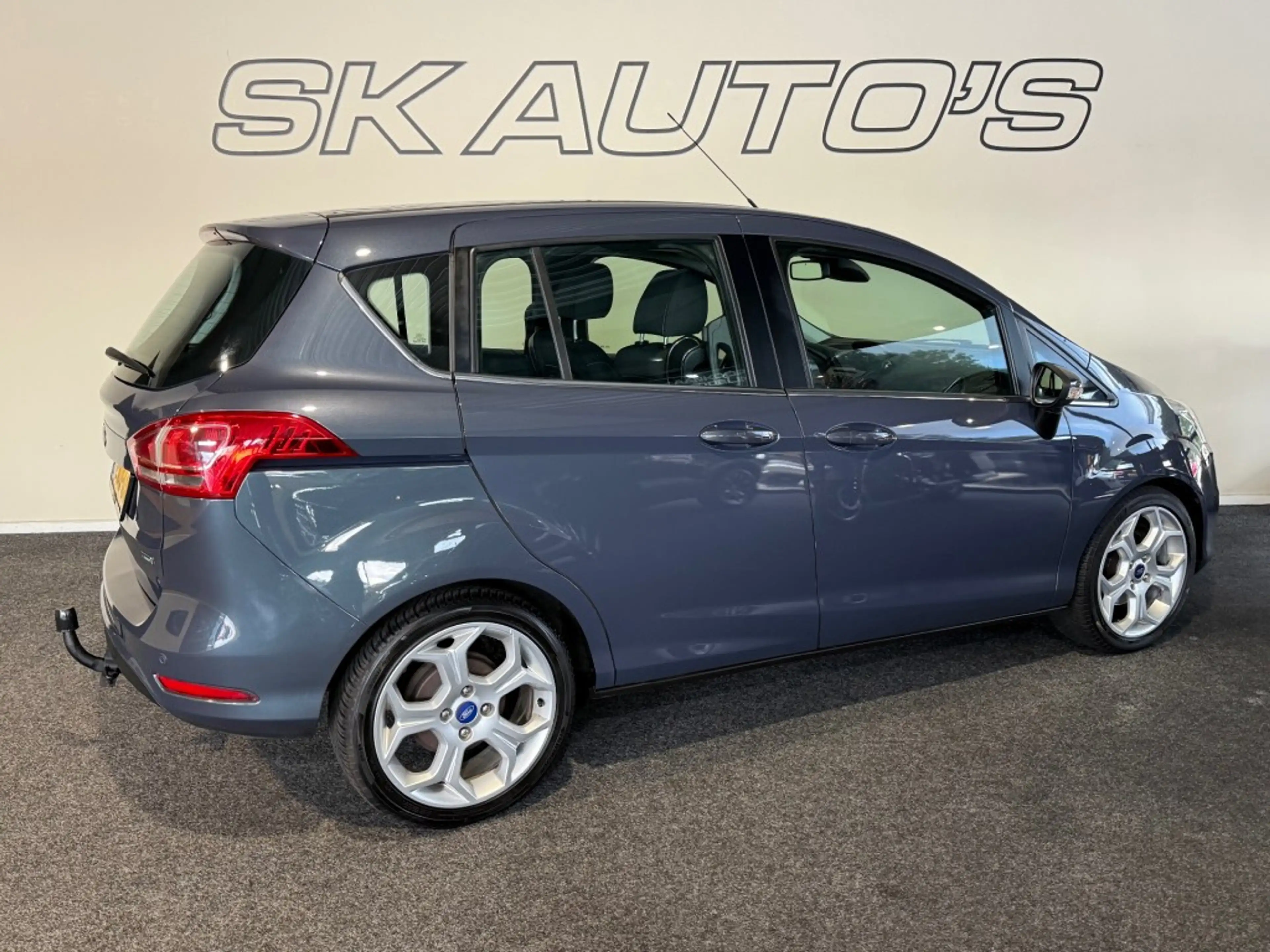 Ford B-Max 1.0 ECOB. TITANIUM l NAP l 5DRS l CAMERA l CRUISE — photo 6