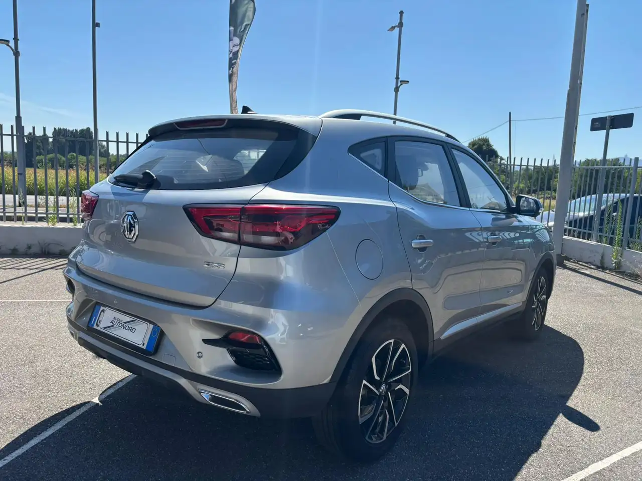 MG ZS ZS 1.5 Luxury 8