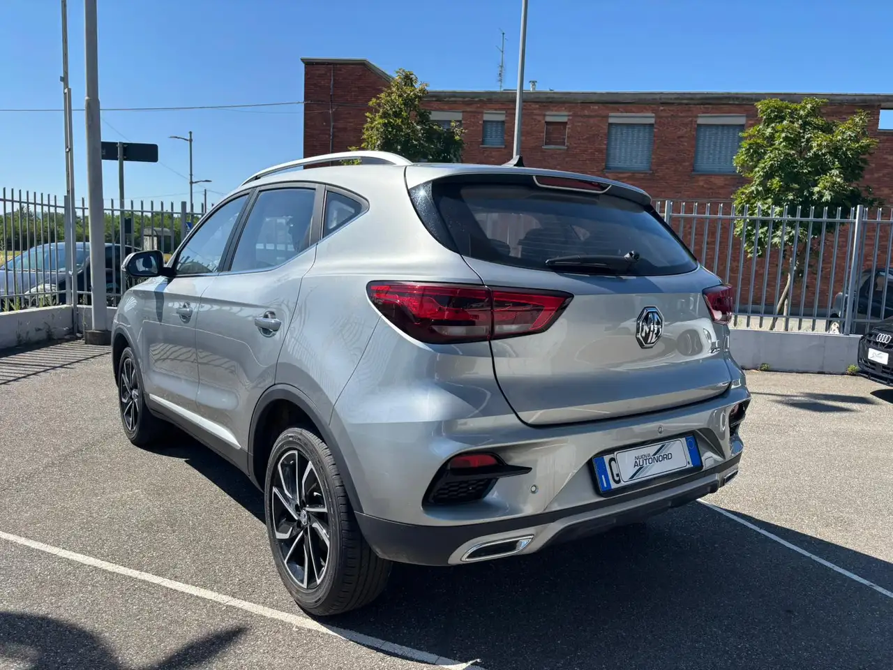 MG ZS ZS 1.5 Luxury 6