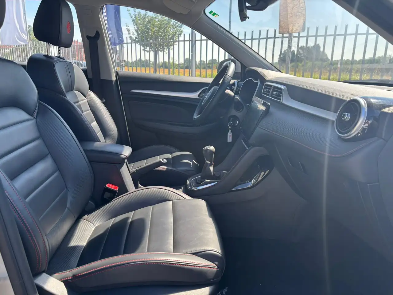 MG ZS ZS 1.5 Luxury 10