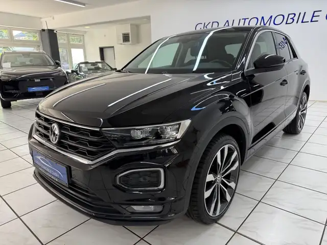 Volkswagen T-Roc view 5