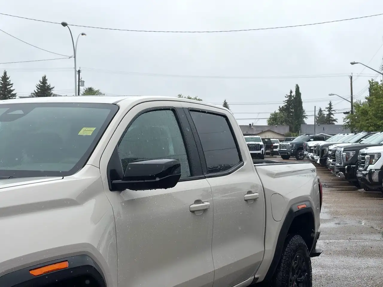 GMC Canyon снимка GMC Canyon