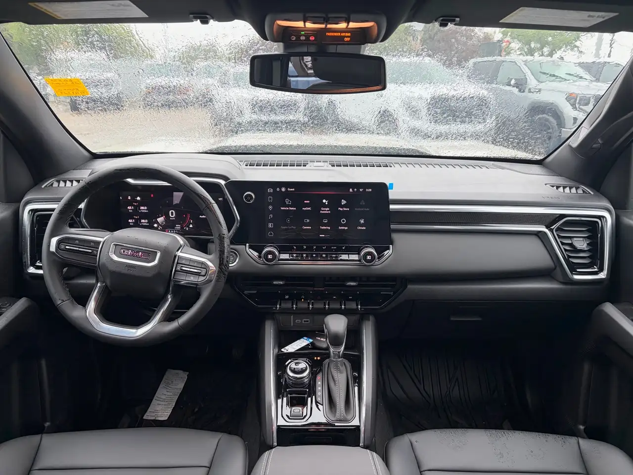 GMC Canyon снимка GMC Canyon