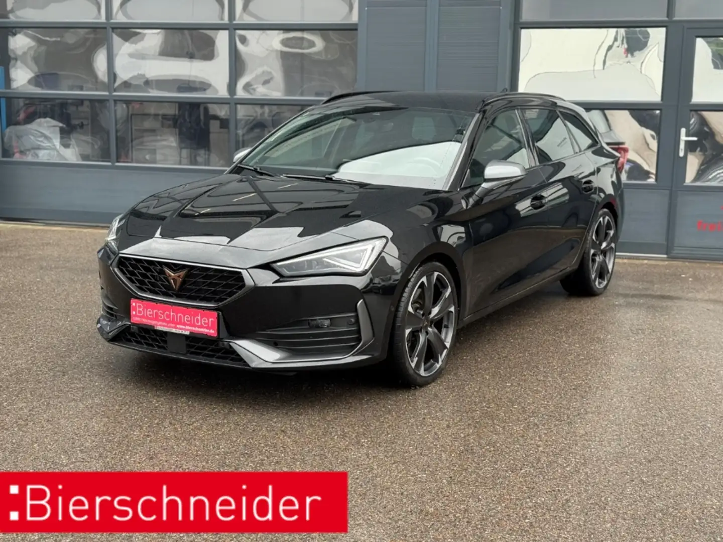 CUPRA Leon Sportstourer 2.0 TSI DSG 4Drive VZ NAVI LEDER BEAT Schwarz - 1