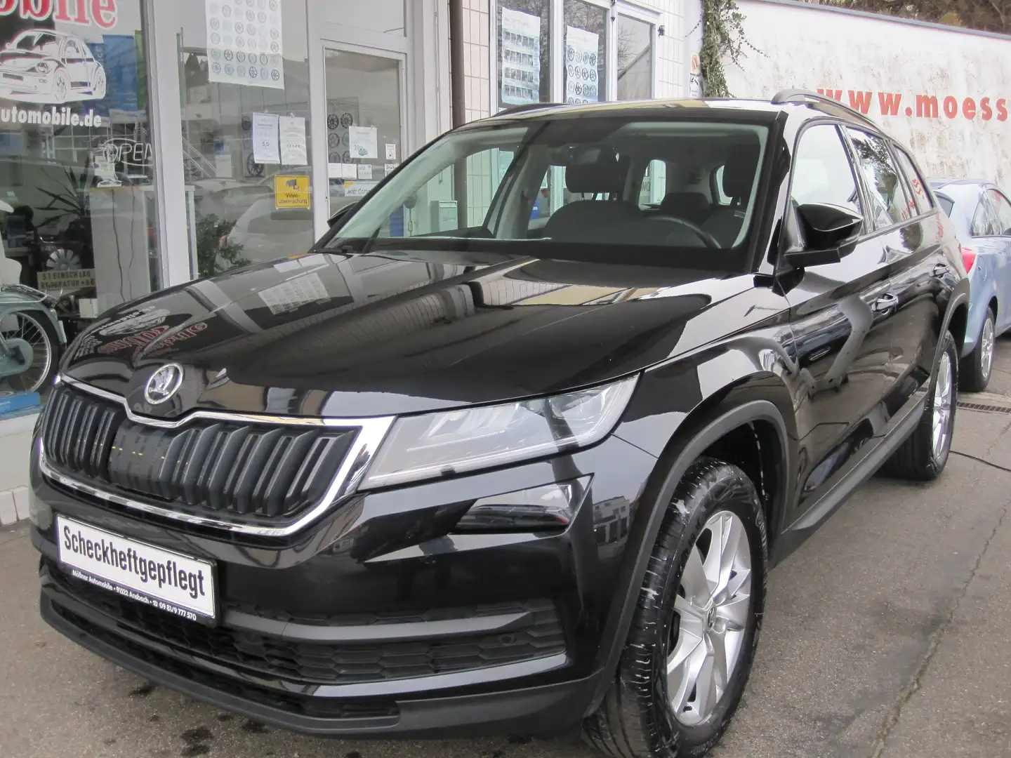 Skoda Kodiaq 1.5 TSI/7 Sitze/AHK/LED/1.Hd/Navi/SmartL/LM18/Temp Černá - 1