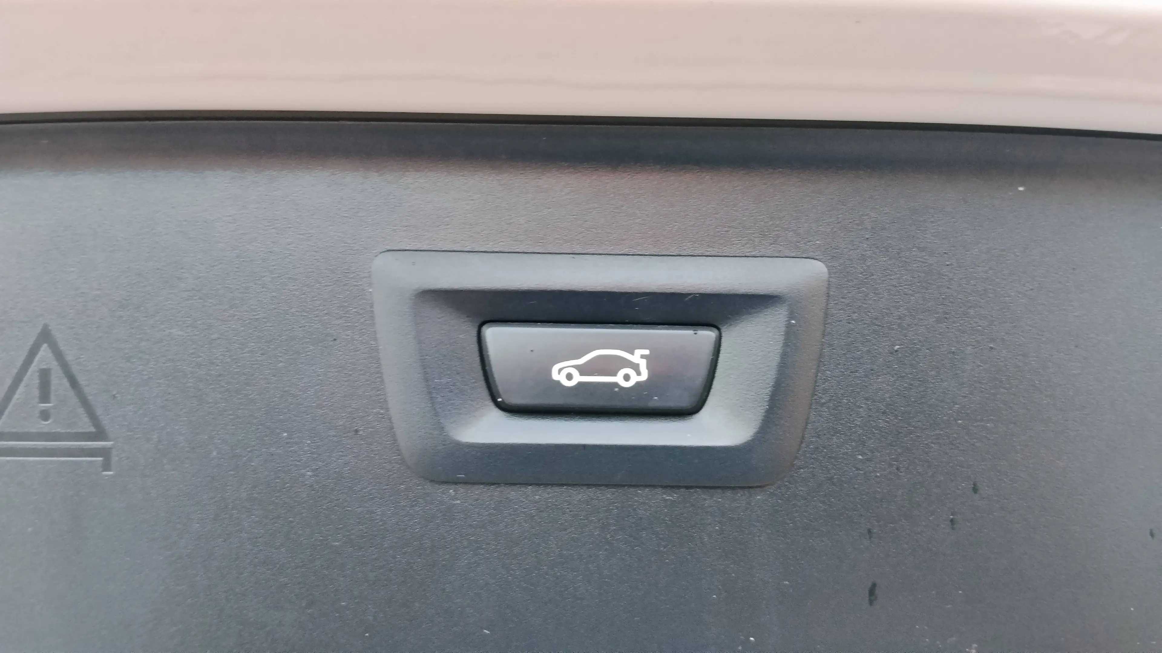 BMW 520 520d Touring Leder,Xenon,el.Heckklappe,PDC,teilel.Sitze,Pano-Schiebedach,Sitzh. — photo 15