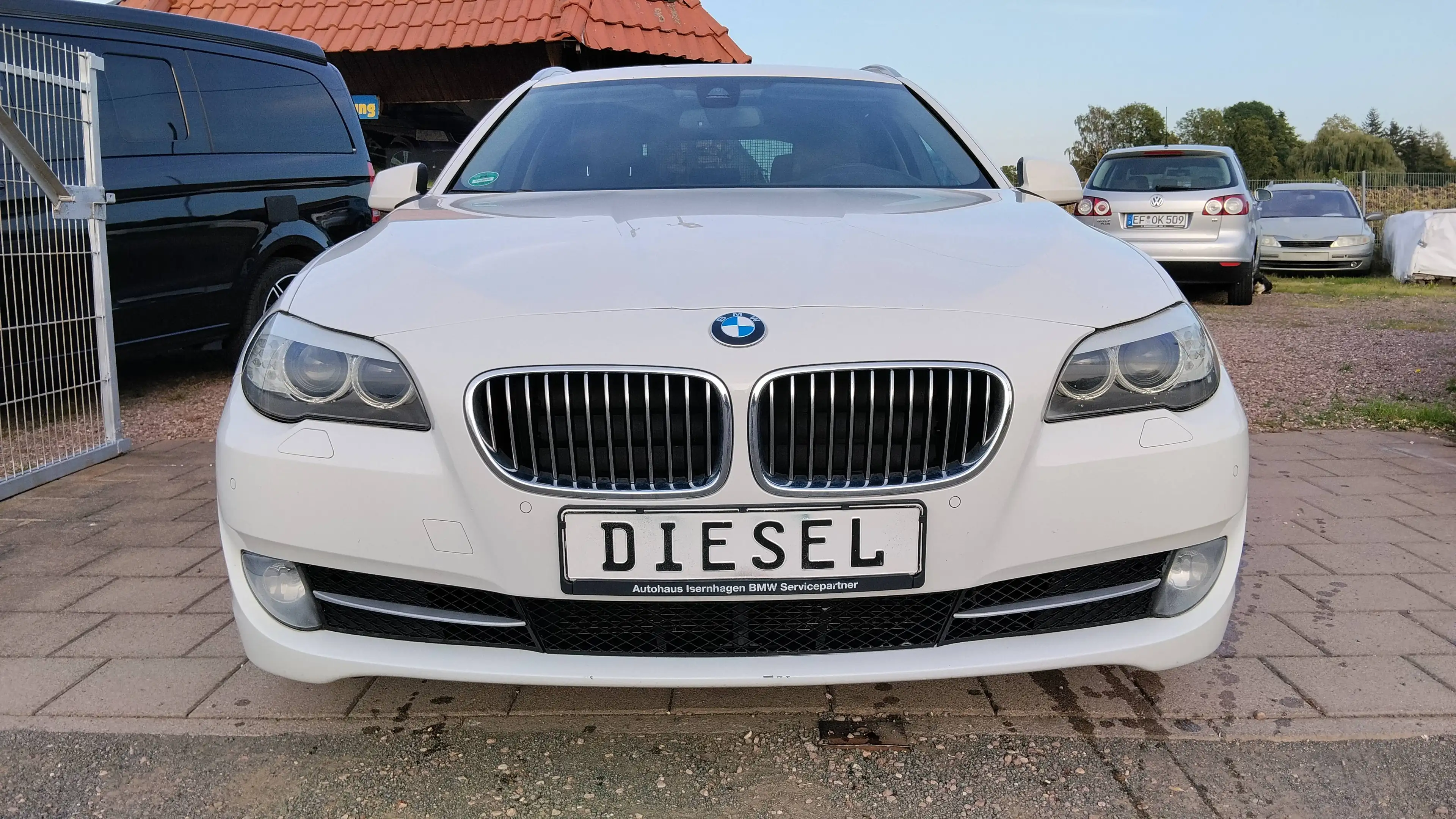 BMW 520 520d Touring Leder,Xenon,el.Heckklappe,PDC,teilel.Sitze,Pano-Schiebedach,Sitzh.