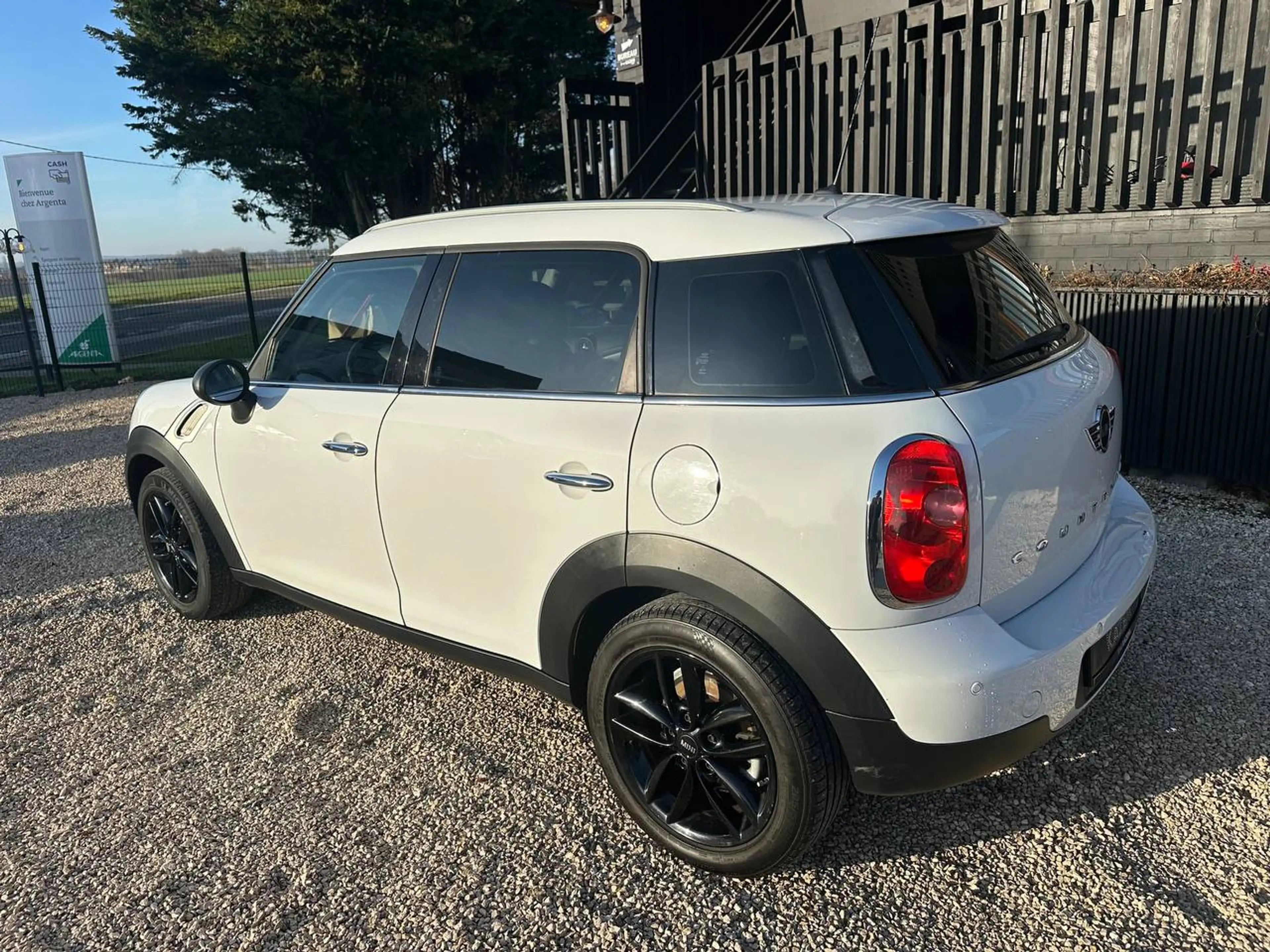 MINI One Countryman Mini Countryman 1.6i One * AUTOMATIQUE !! * — photo 4