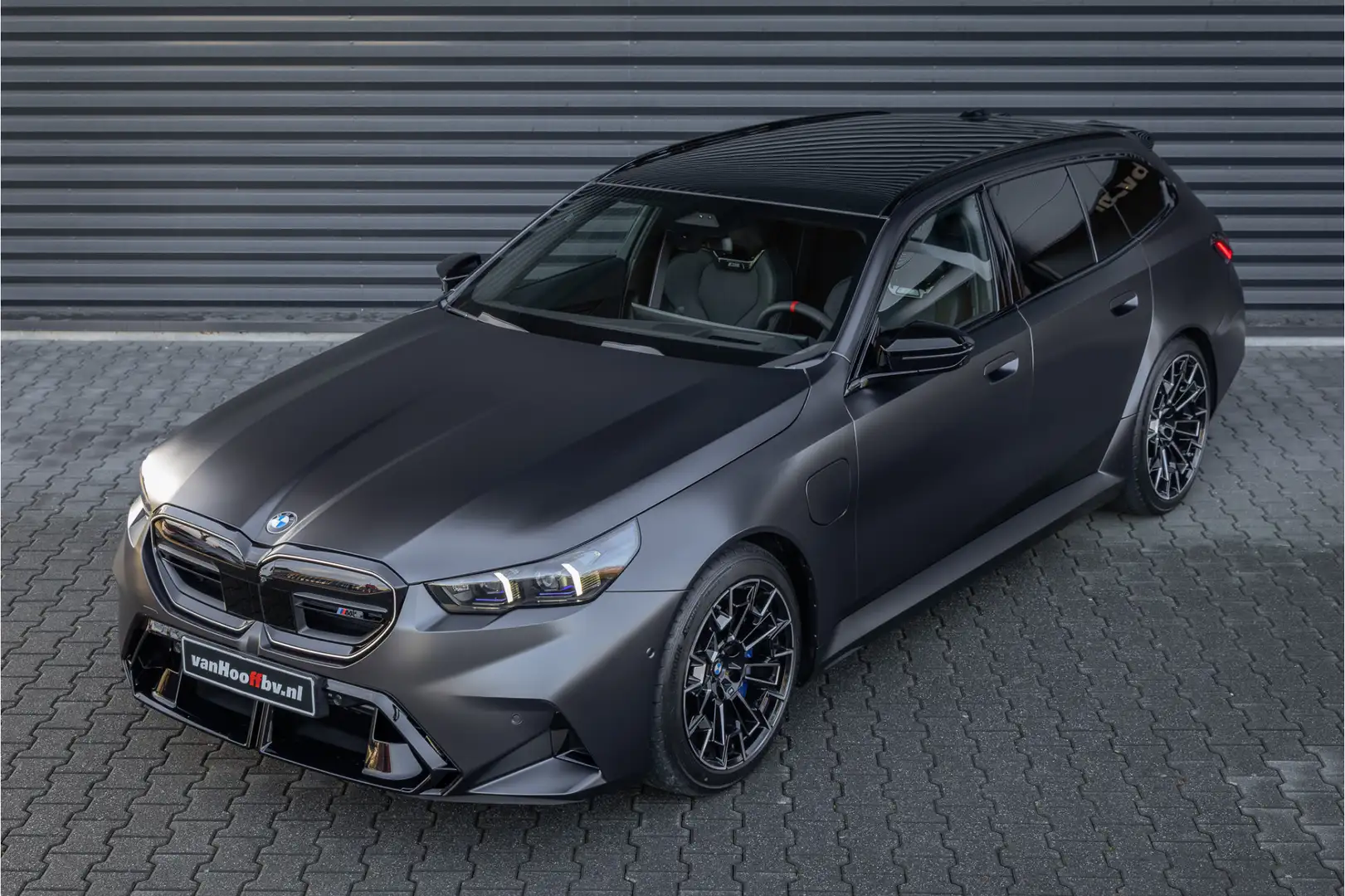 BMW M5 Touring Individual Frozen Grey - Trekhaak Grau - 2