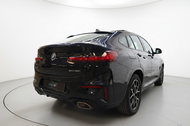 BMW X4 XDrive20i M SPORT PANO LASER SFEERVERLICHTING CAM — photo 27