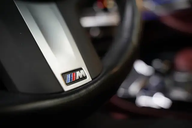 BMW X4 view 14