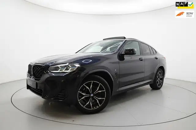 2022 BMW X4 in Black for sale