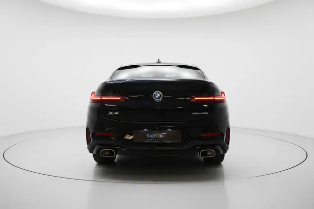 BMW X4 view 7