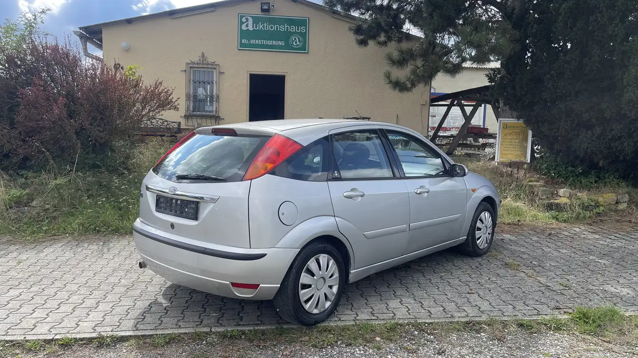 Ford Focus Ghia - Automatik, Sitzheizung, Navigation, foto 4