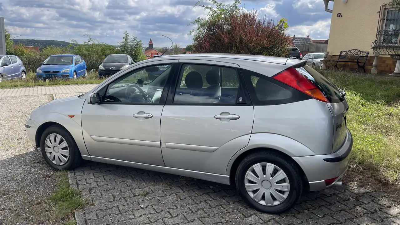 Ford Focus Ghia - Automatik, Sitzheizung, Navigation, foto 3
