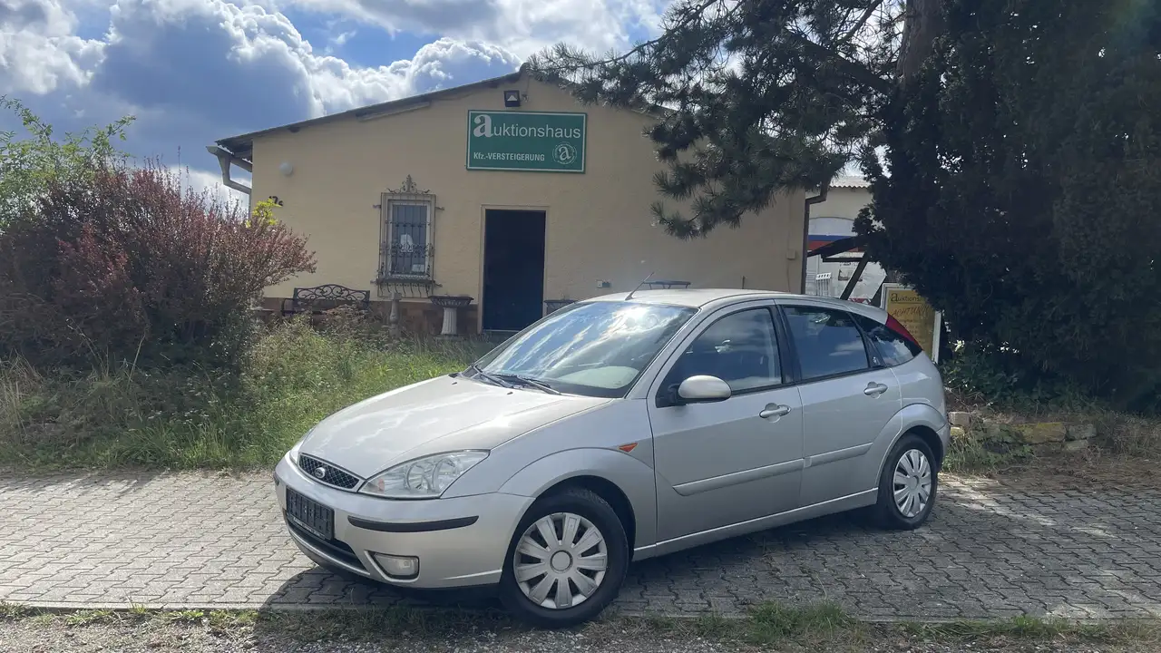 Ford Focus Ghia - Automatik, Sitzheizung, Navigation, foto 1