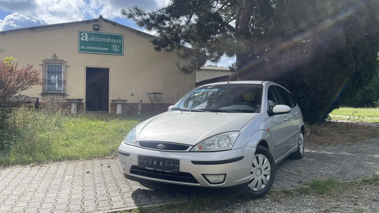 Ford Focus Ghia - Automatik, Sitzheizung, Navigation, foto 2