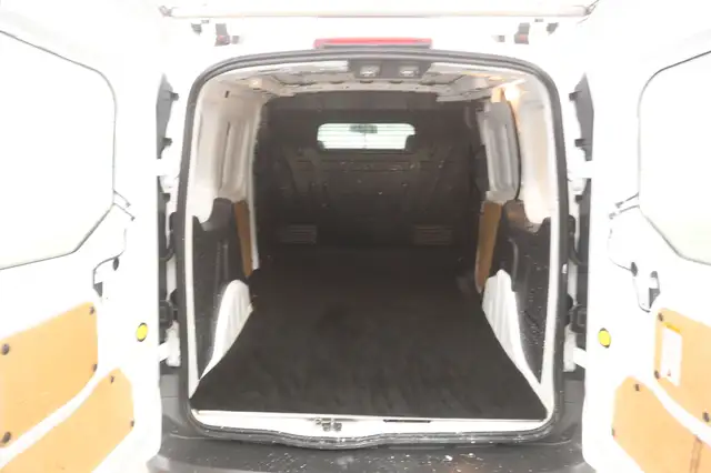 Ford Transit Connect view 3