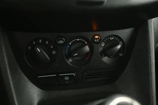 Ford Transit Connect view 14