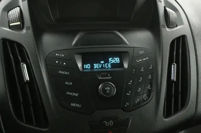 Ford Transit Connect view 13