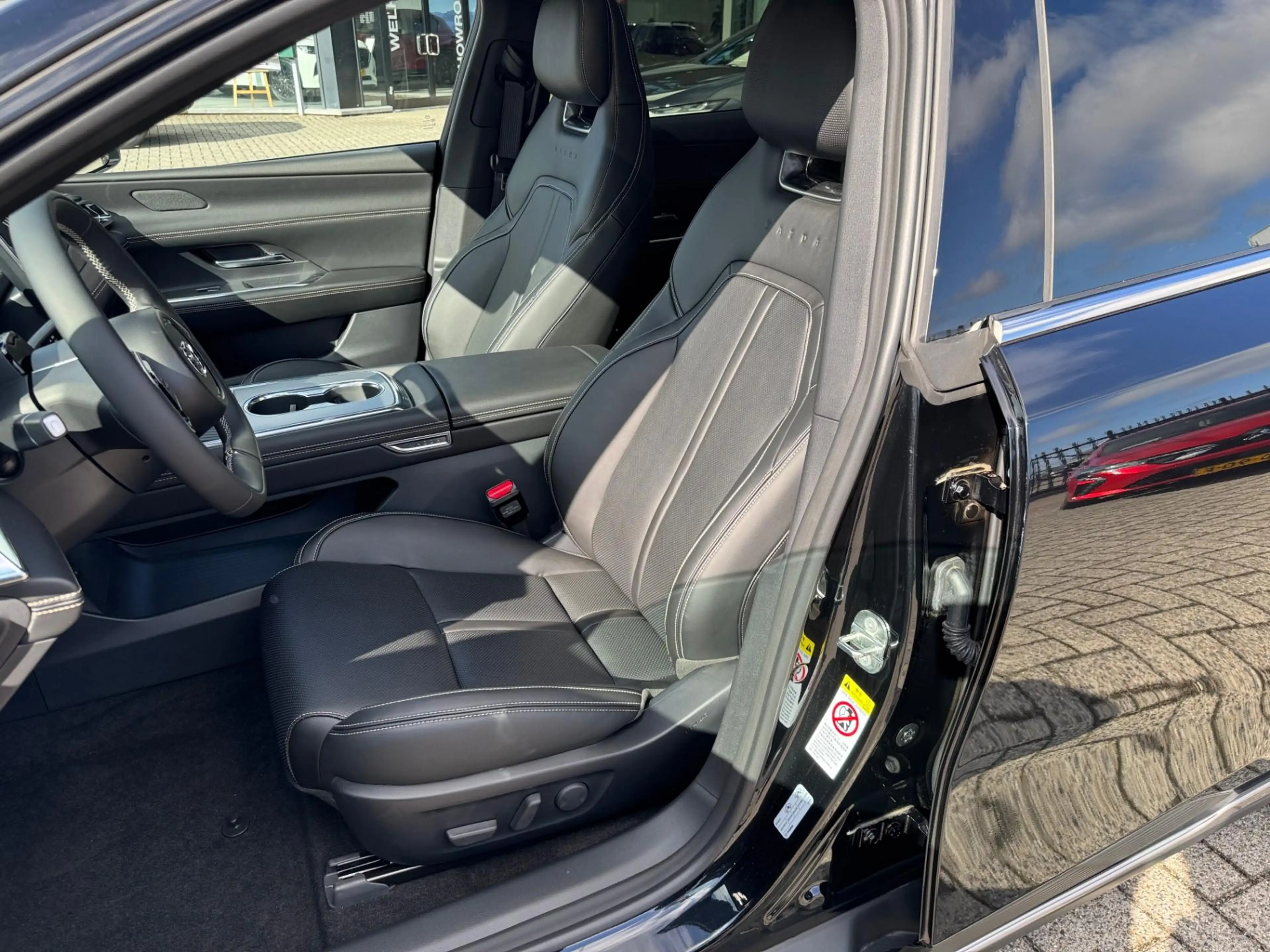 Mazda 6e Takumi Business Edition 68.8 kWh | Rijklaar | 18% — photo 9