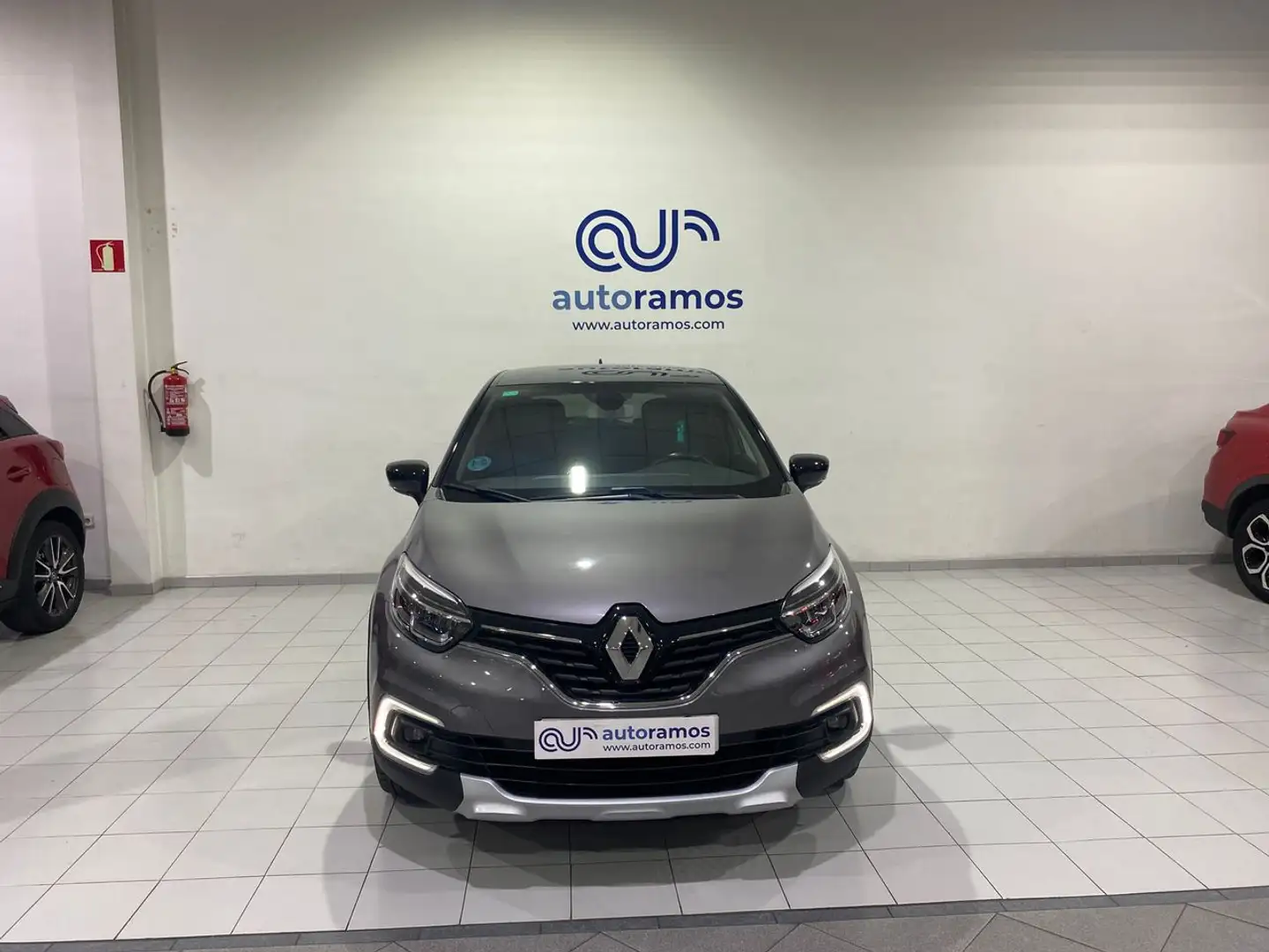 Renault Captur 1.0 TCE 90 ENERGY ZEN 90CV Grijs - 2