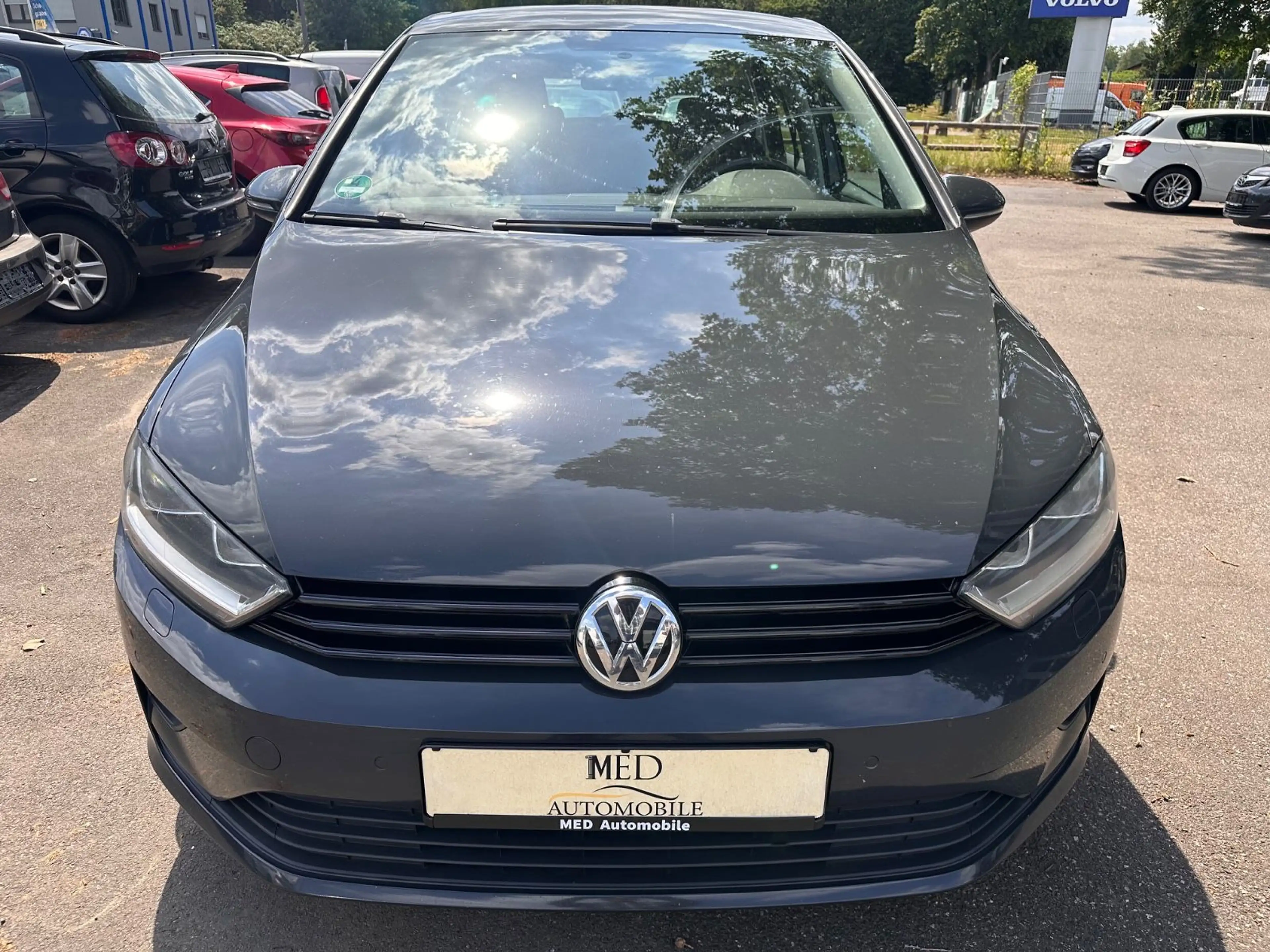 Volkswagen Golf Sportsvan — photo 2