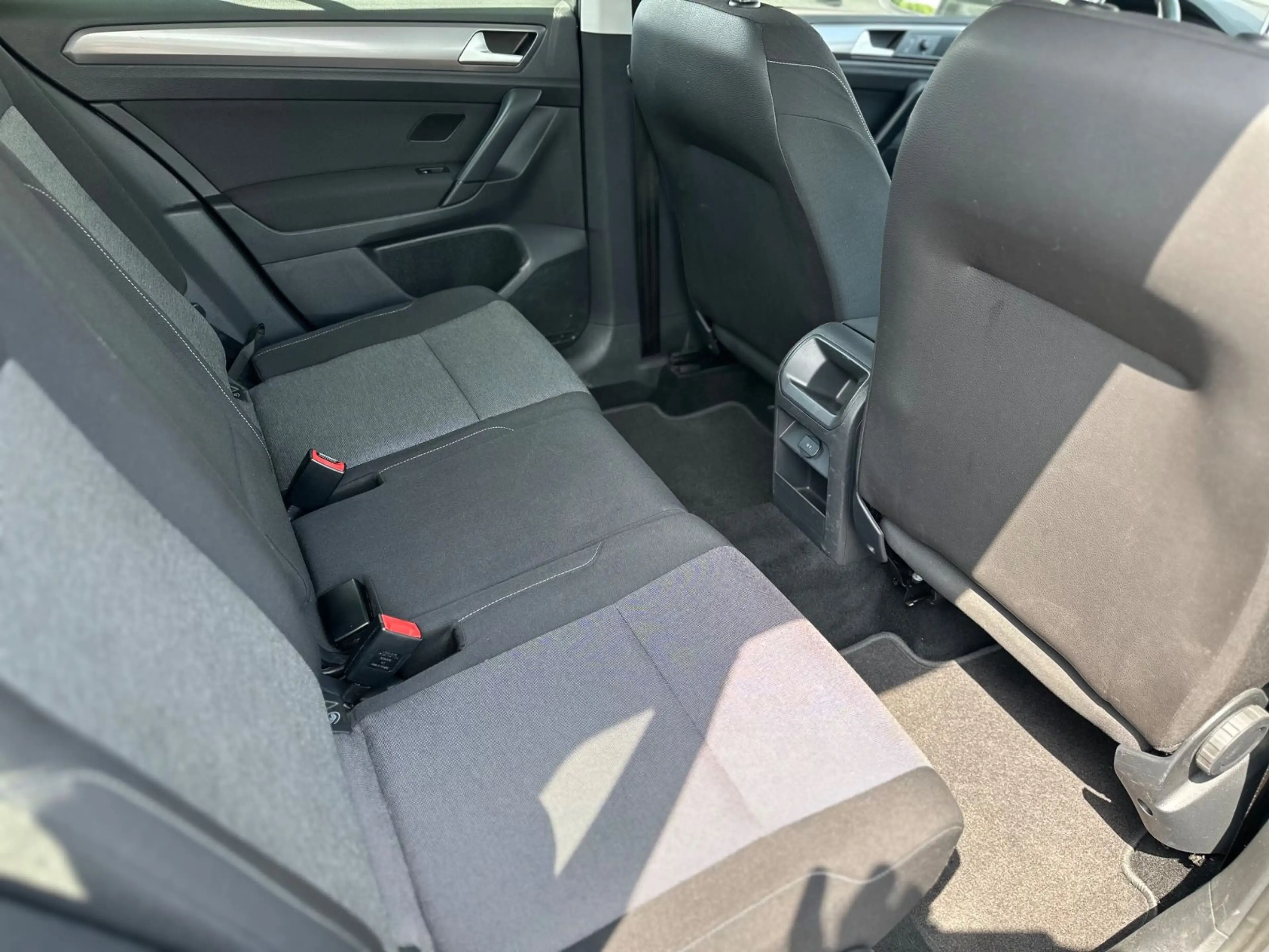 Volkswagen Golf Sportsvan — photo 9