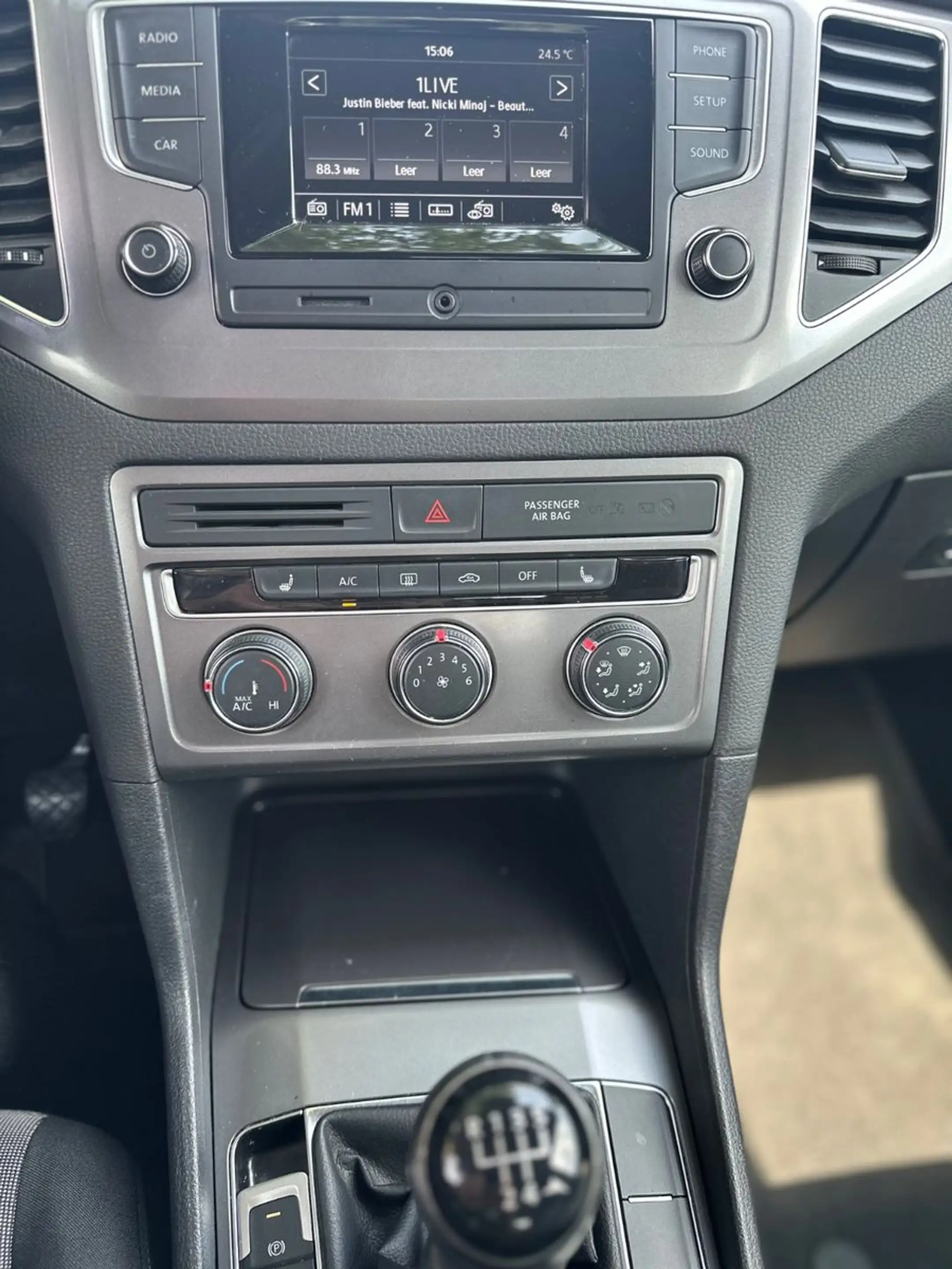 Volkswagen Golf Sportsvan — photo 11