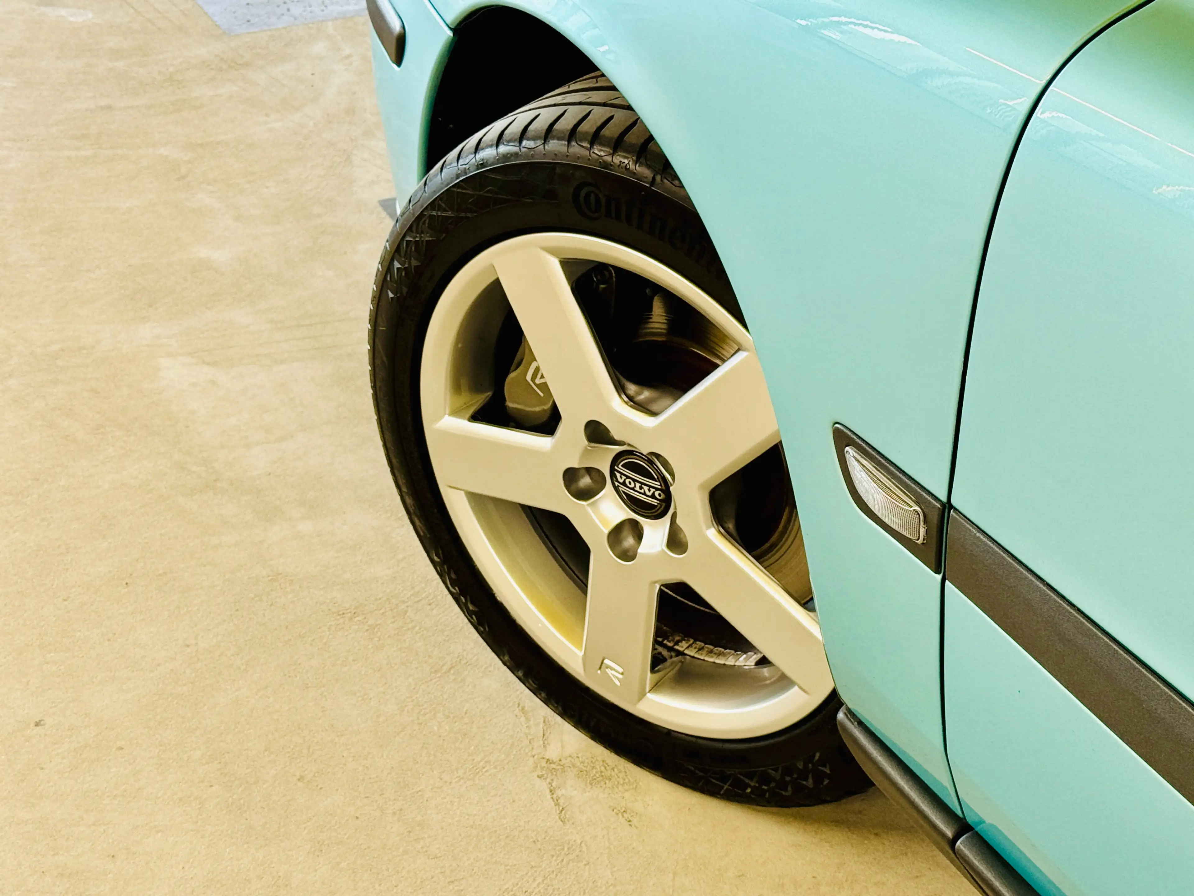 Volvo V70 R | Youngtimer | Origineel | Schuifdak | Trekhaak — photo 15