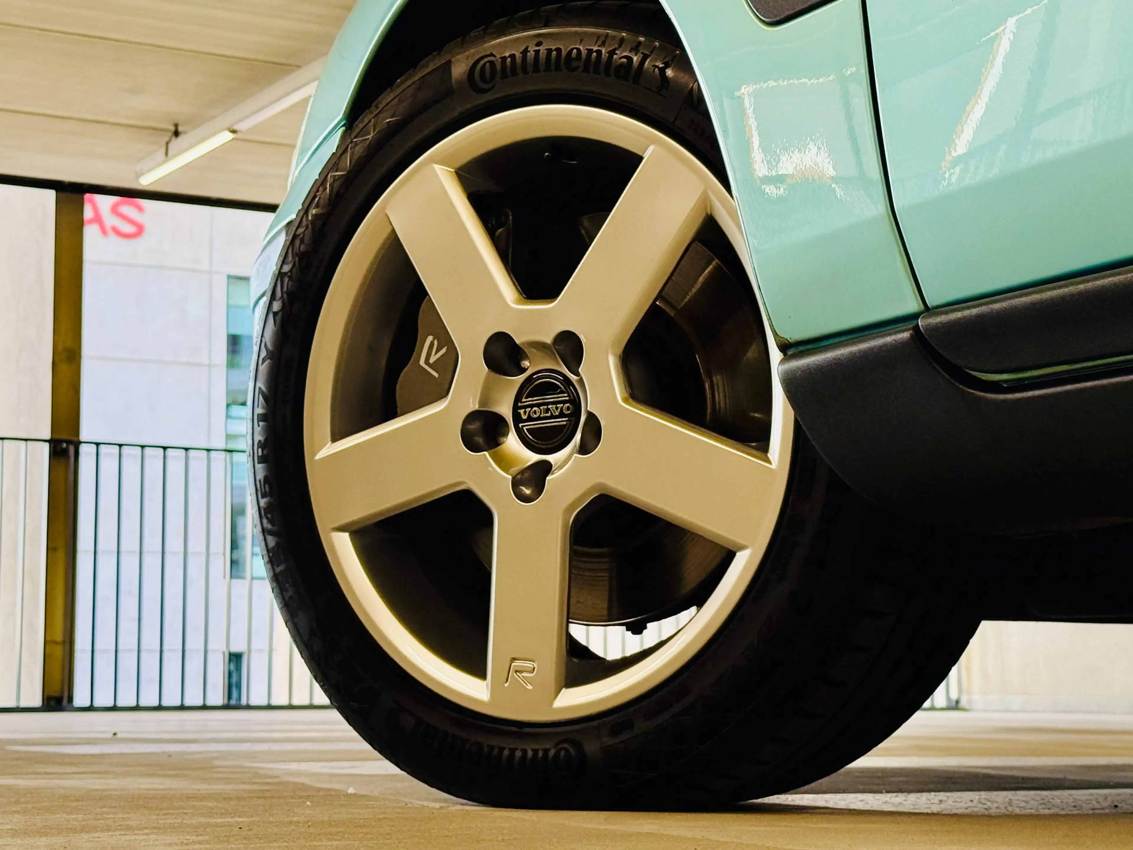 Volvo V70 R | Youngtimer | Origineel | Schuifdak | Trekhaak — photo 14