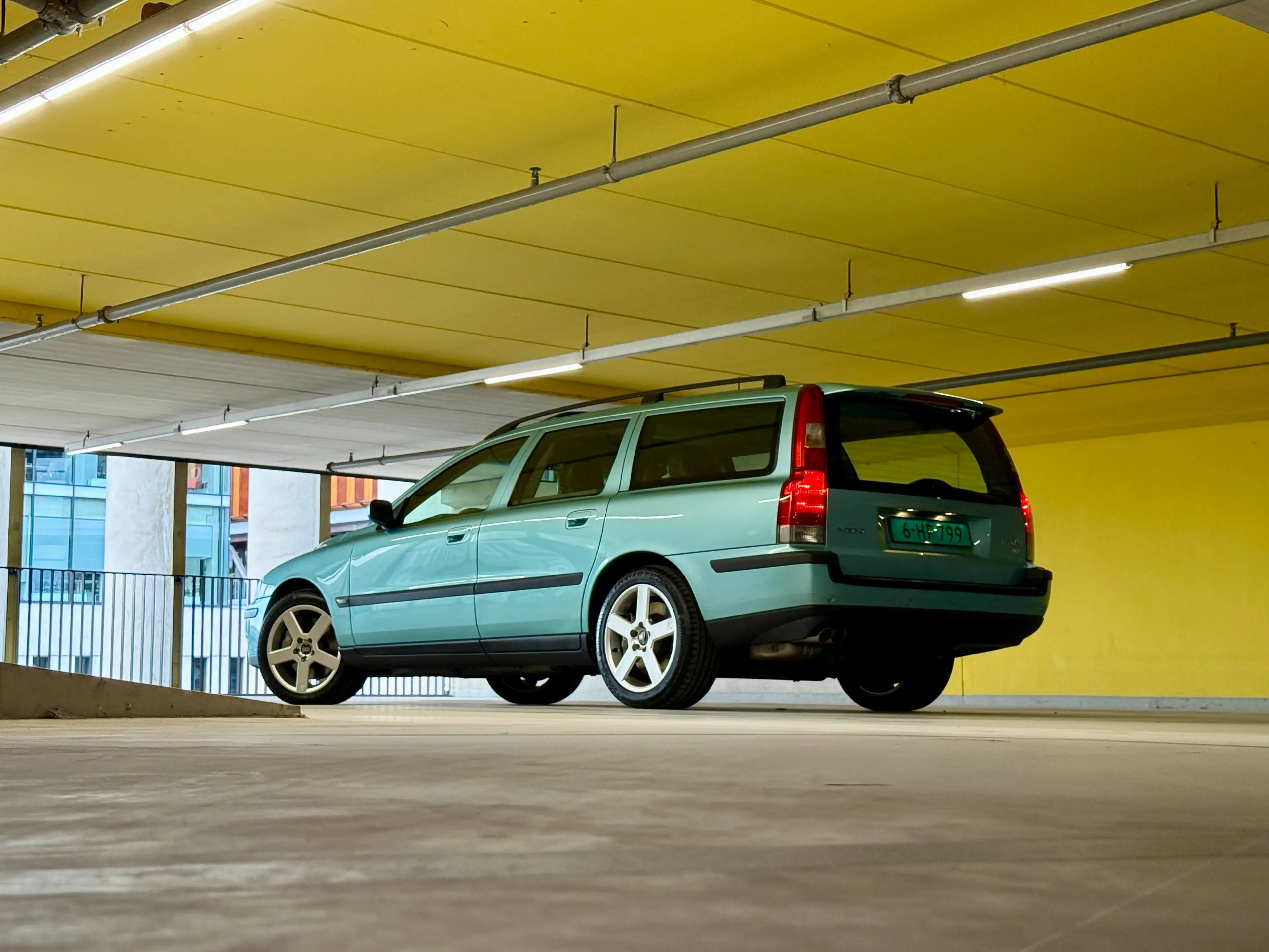 Volvo V70 R | Youngtimer | Origineel | Schuifdak | Trekhaak — photo 6