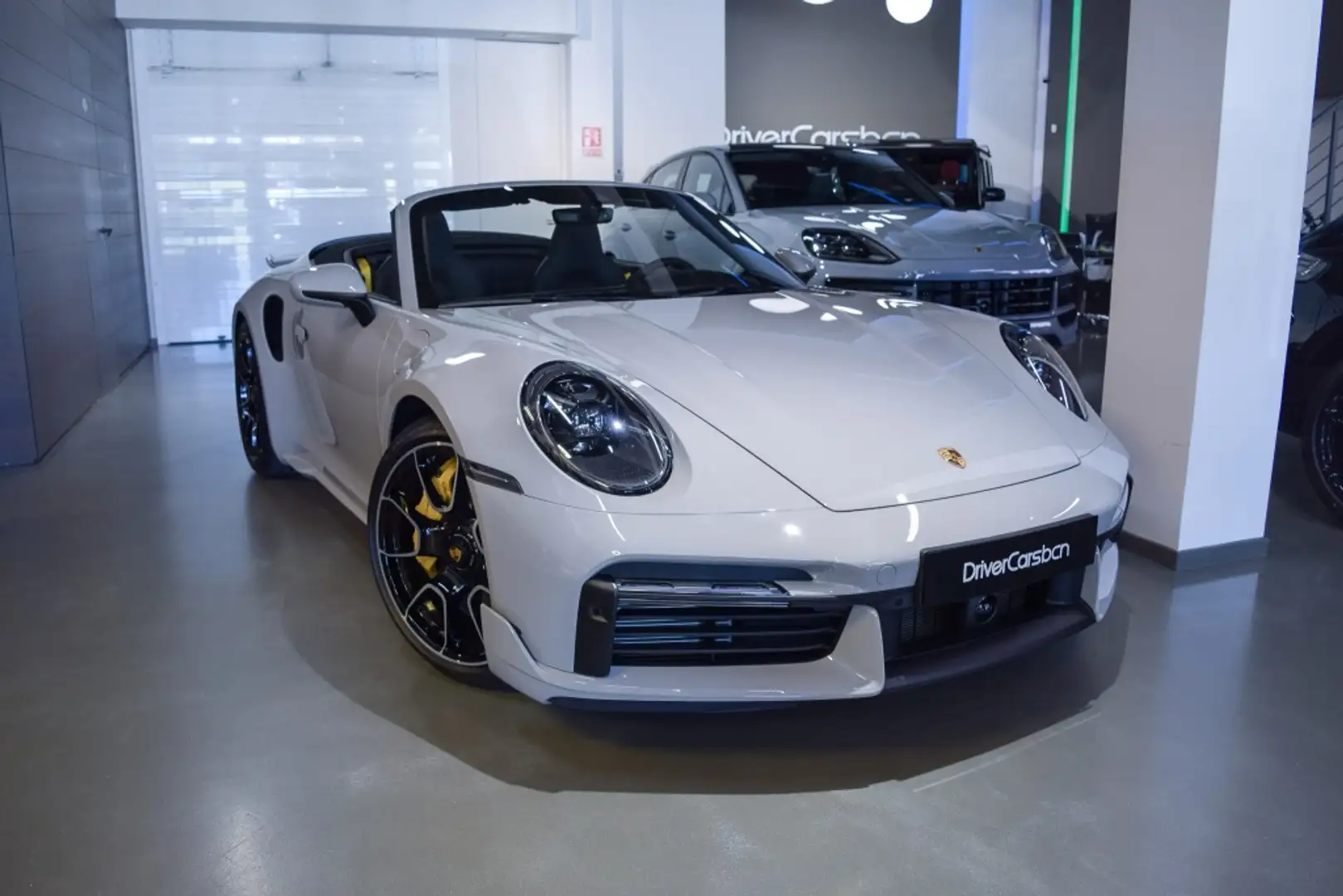 Porsche 992 Turbo S Cabriolet PDK Gris - 1