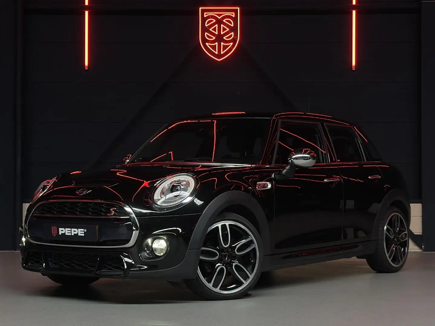 MINI Cooper S 2.0 Chili JCW-pakket|LED|H&K|HUD|CC|STOELVERW. Zwart - 1