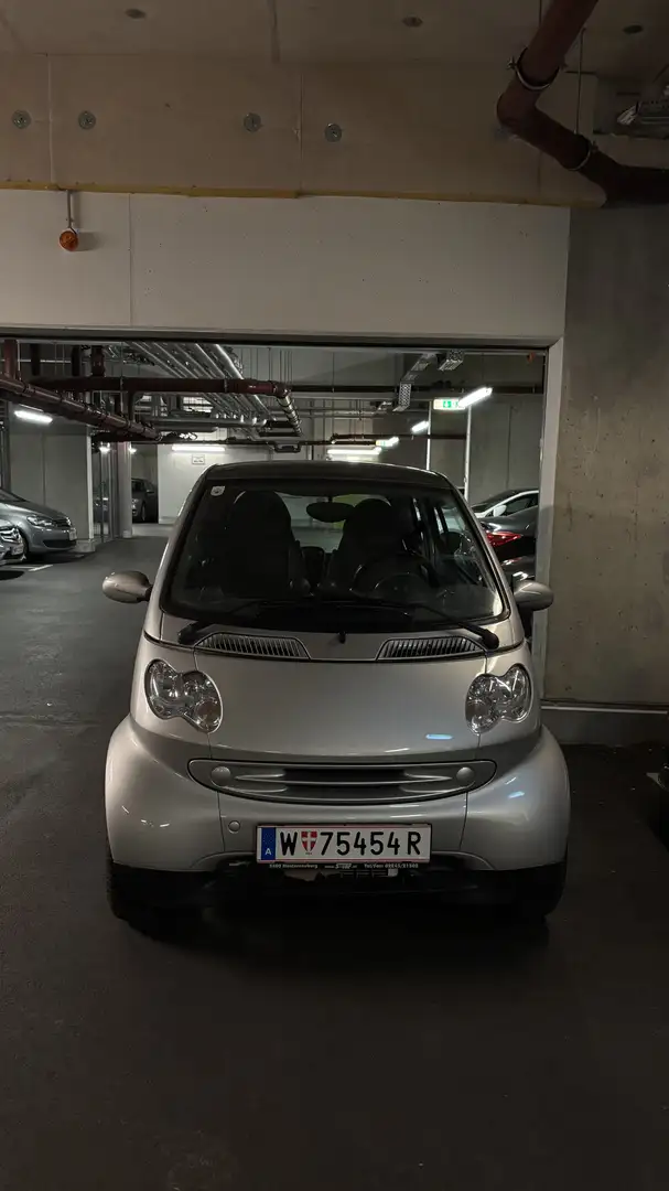 smart forTwo 0.7 Turbo Benzin 6-Gang Automatik Panoramadach - 1