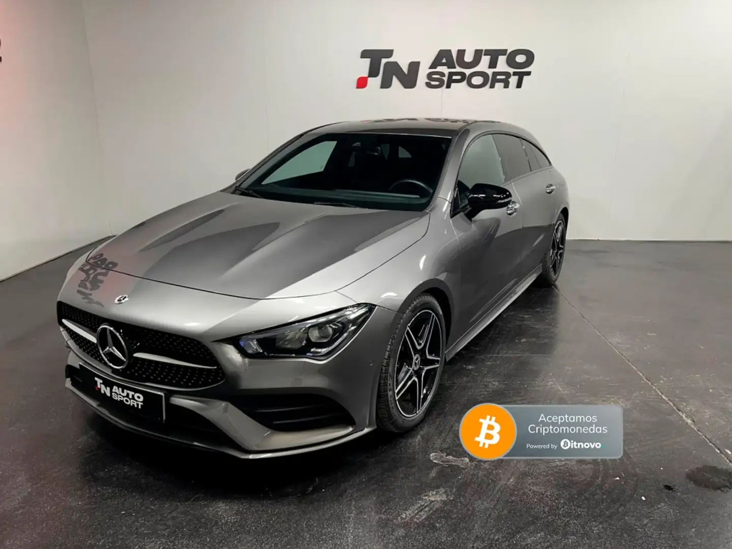 Mercedes-Benz CLA 180 Shooting Brake 7G-DCT Gris - 1
