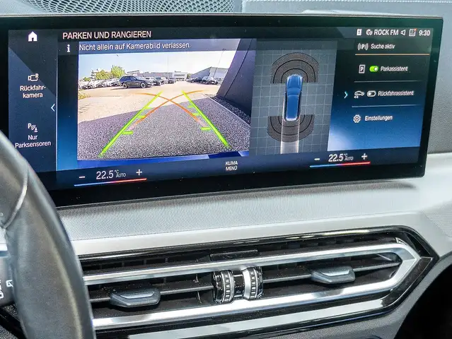 BMW 3 Series view 8