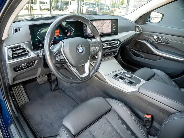 BMW 3 Series view 3