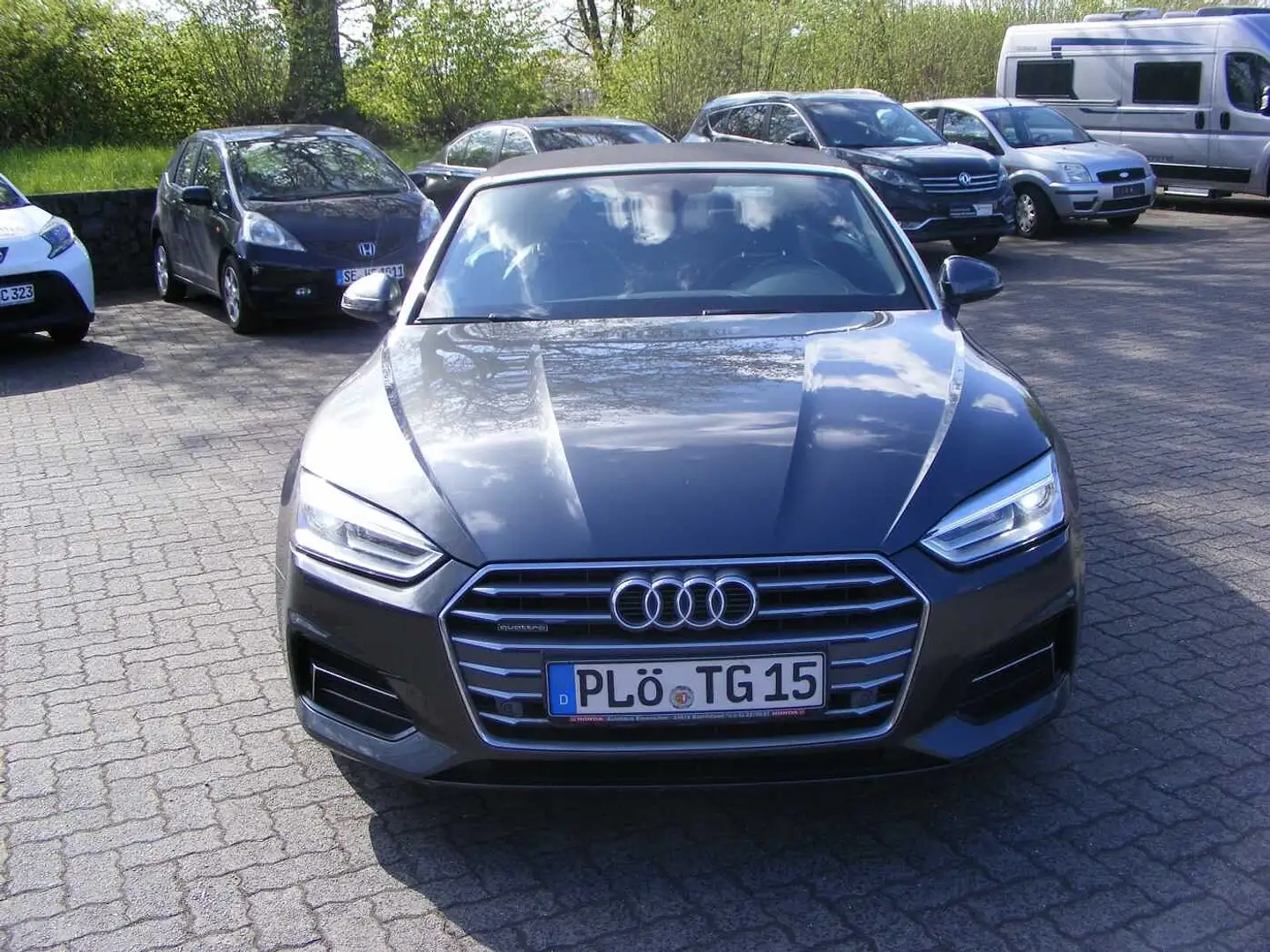 Audi A5 Cabrio Diesel 40 TDI quattro S tronic sport Grau - 2