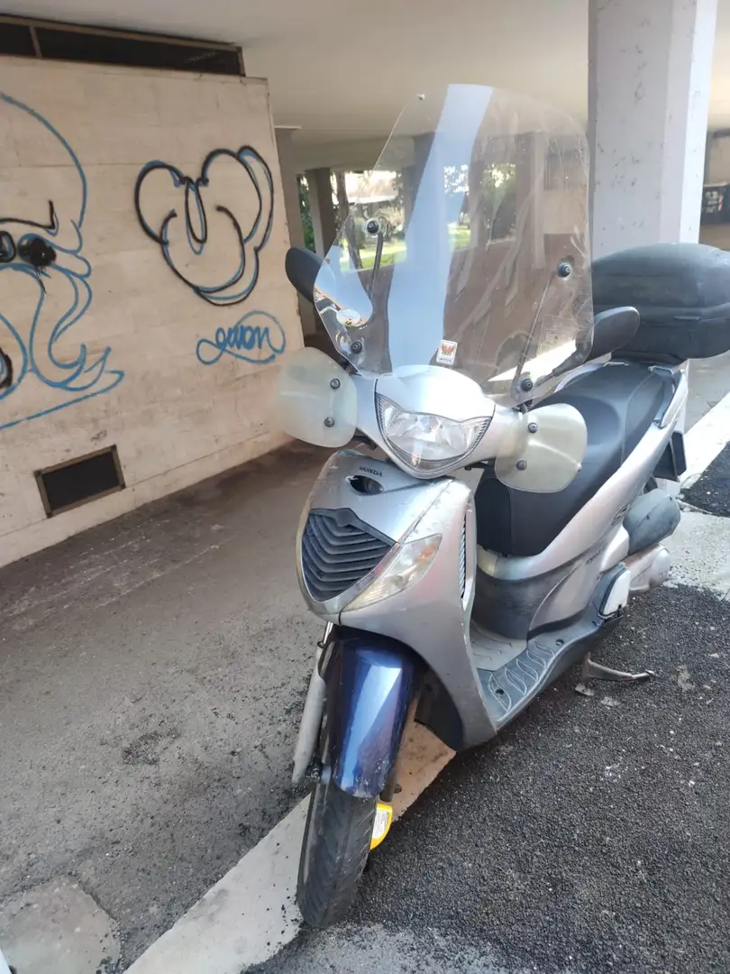Honda SH 150 Argintiu - 2
