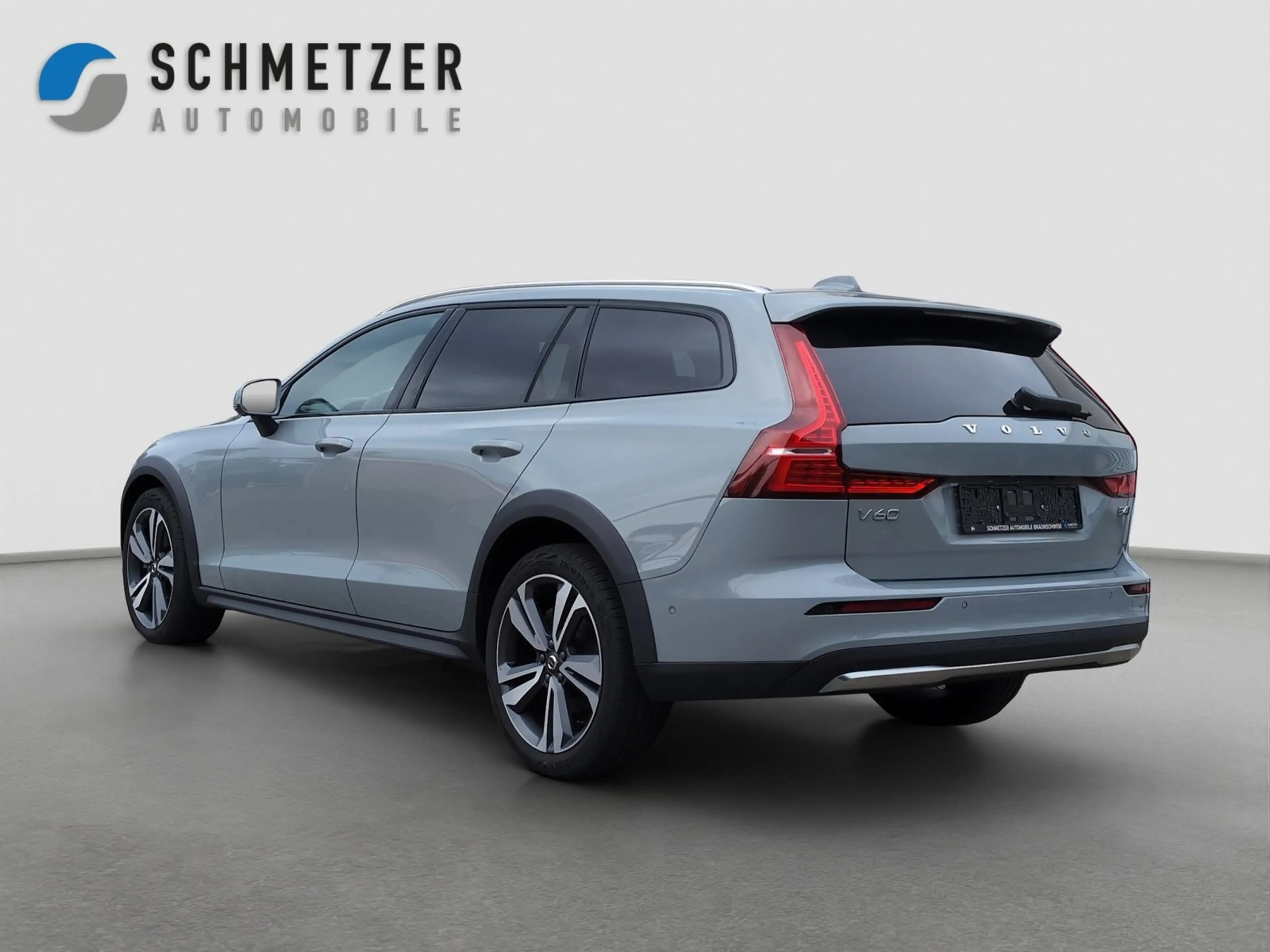 Volvo V60 Cross Country V60+CC+B4+AWD+Diesel+Ultimate+Stanhzg+360°Kamera — photo 3