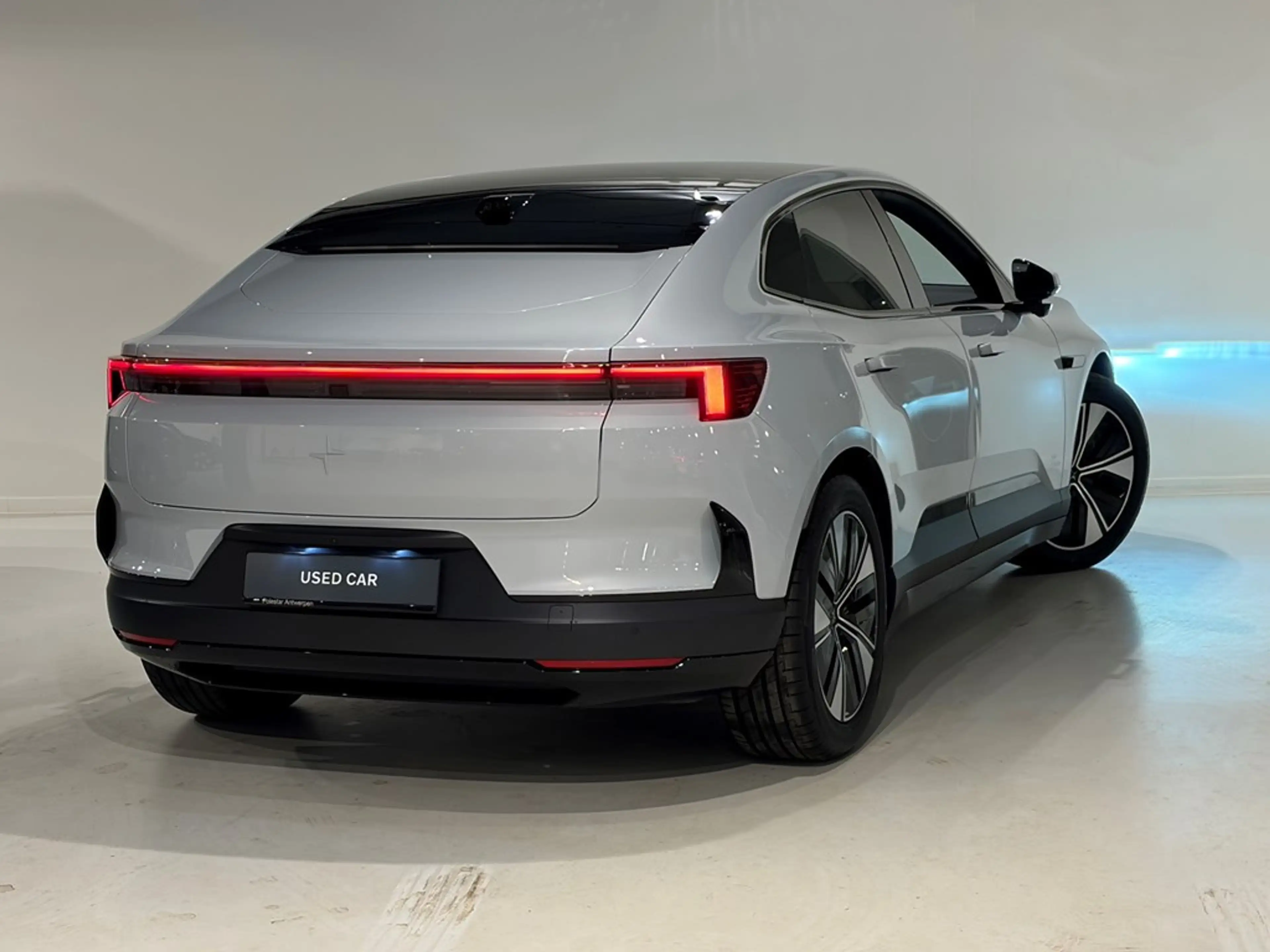 Polestar 4 Long Range PILOT PLUS PACK — photo 2