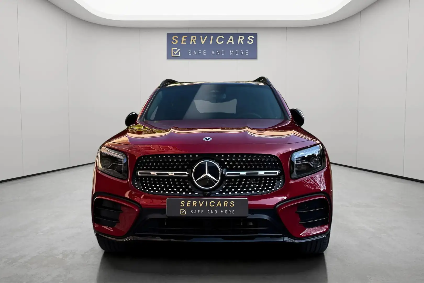 Mercedes-Benz GLB 180 AMG Line 7places / PANO / CARPLAY / GAR MERCEDES Rot - 2