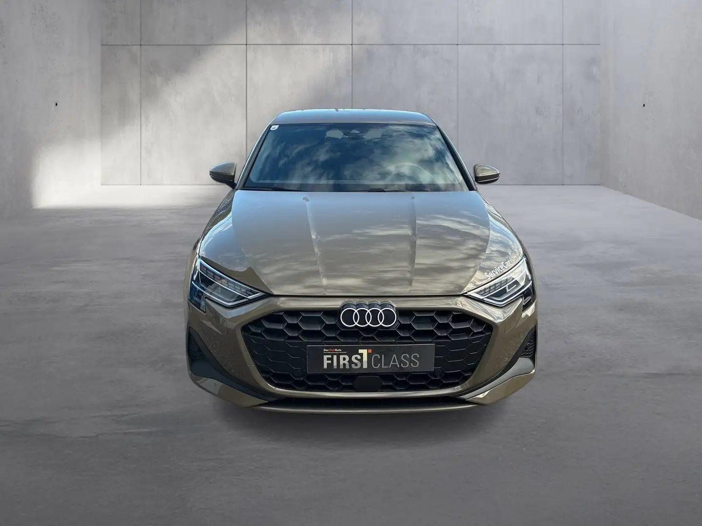 Audi A3 30 TFSI Grün - 2