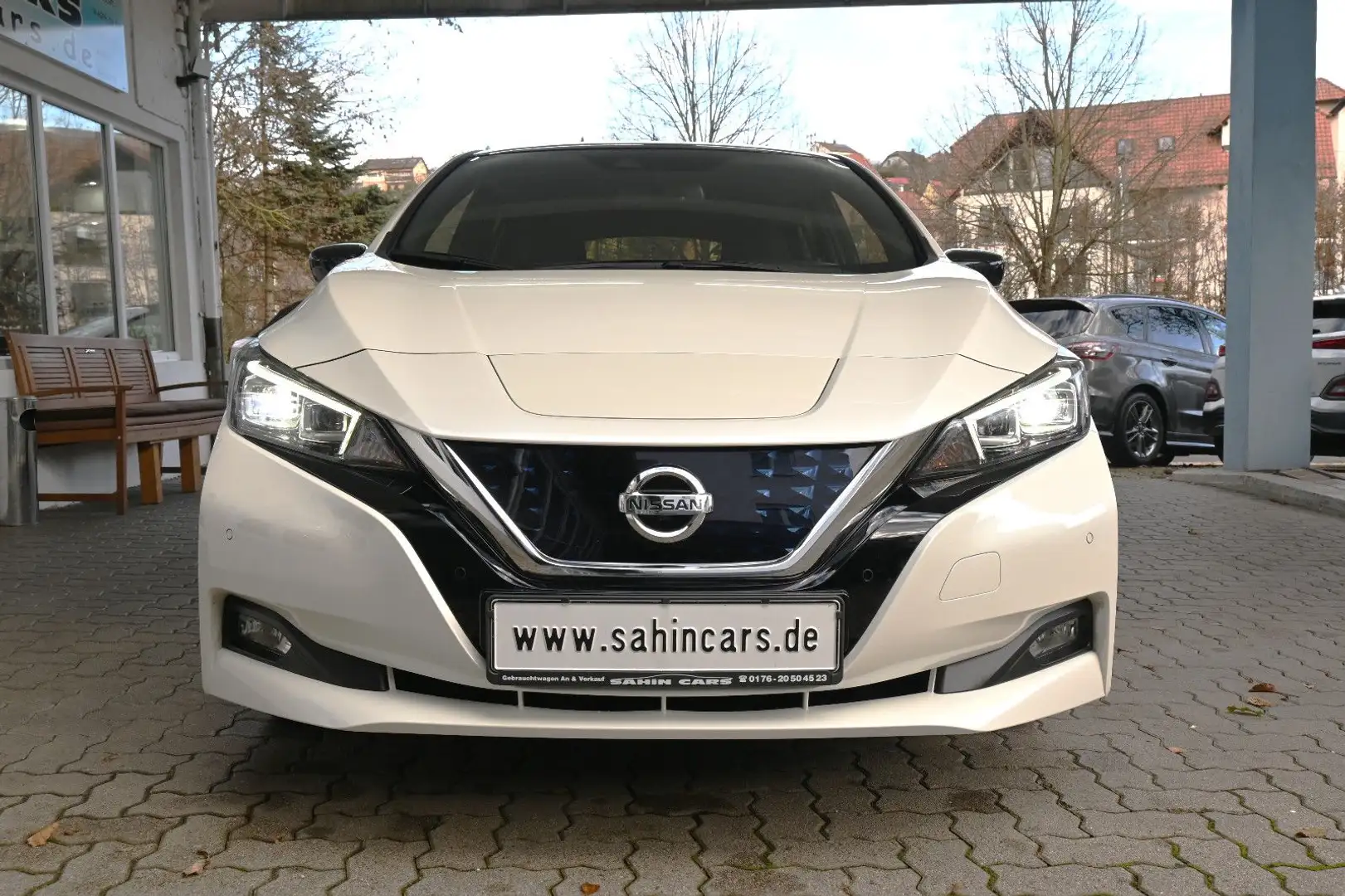 Nissan Leaf N-Connecta 40kWh LED/360° KAMERA/NAVI/SPUR. Silver - 2